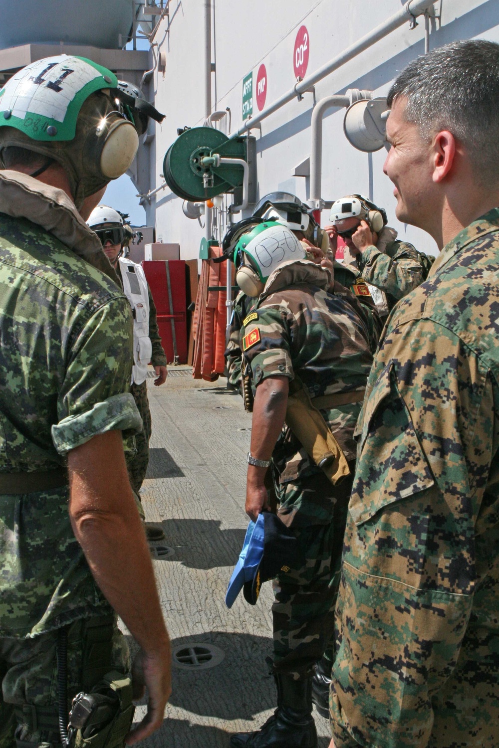 Canadian, Sri Lakan military members visit USS Bataan, 22nd MEU