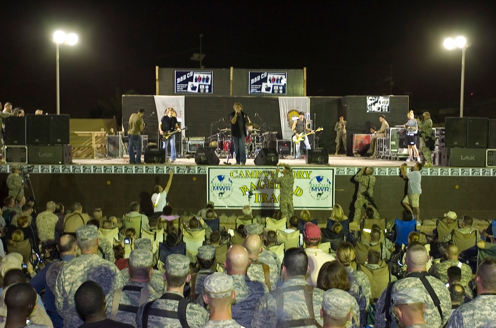 Bad Company performs for the troops