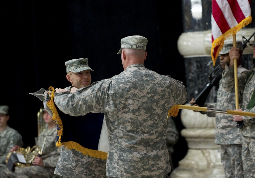 Lt. Gen. Charles H. Jacoby, Jr and Command Sgt. Maj. Frank A. Grippe Case the I-Corps Colors at Al Faw Palace in Baghdad, Iraq
