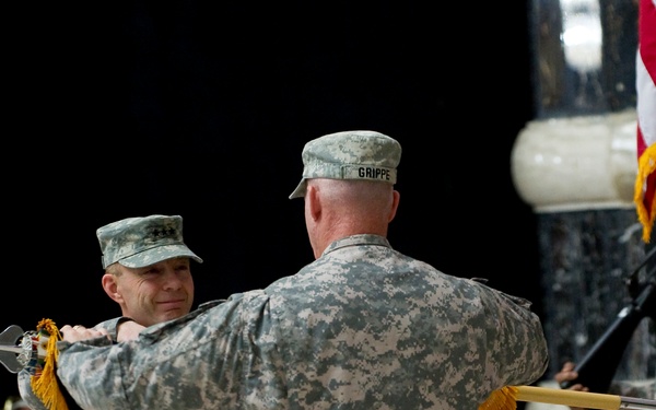 Lt. Gen. Charles H. Jacoby, Jr and Command Sgt. Maj. Frank A. Grippe Case the I-Corps Colors at Al Faw Palace in Baghdad, Iraq
