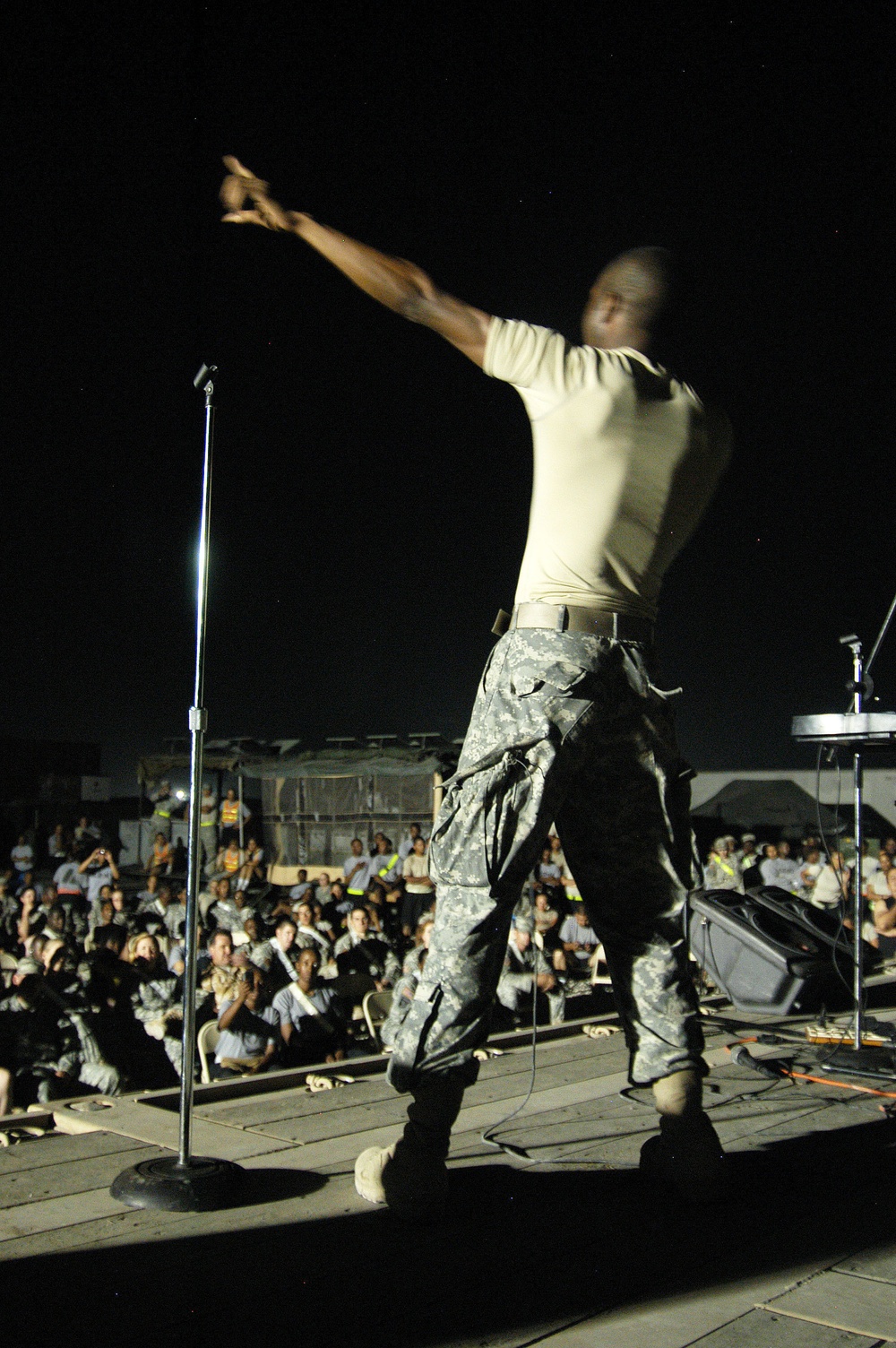 A  cheering audience's roar crowns  Baton Rouge Reserve Soldier top talent in Haiti
