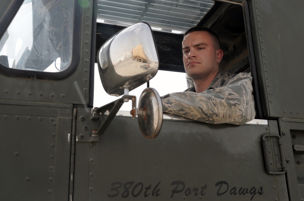 Deployed Joint Base Andrews Aerial Porter, Helena Native, Supports Air Transportation Efforts in Southwest Asia