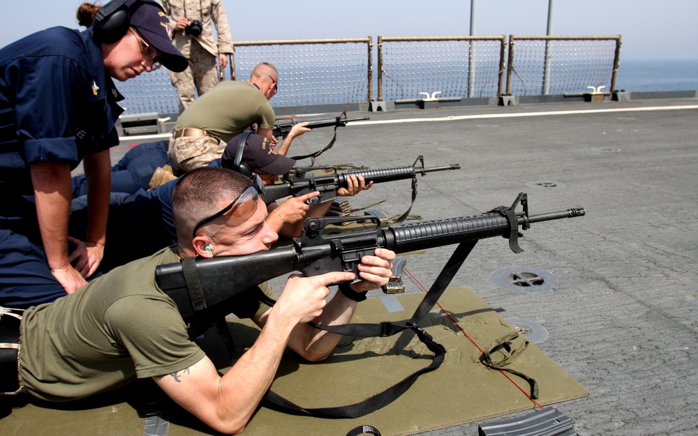 USS Ashland Shotgun, M16 Qualification