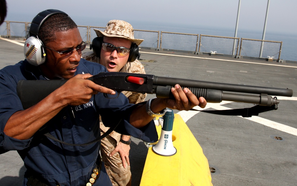 USS Ashland Shotgun, M16 Qualification