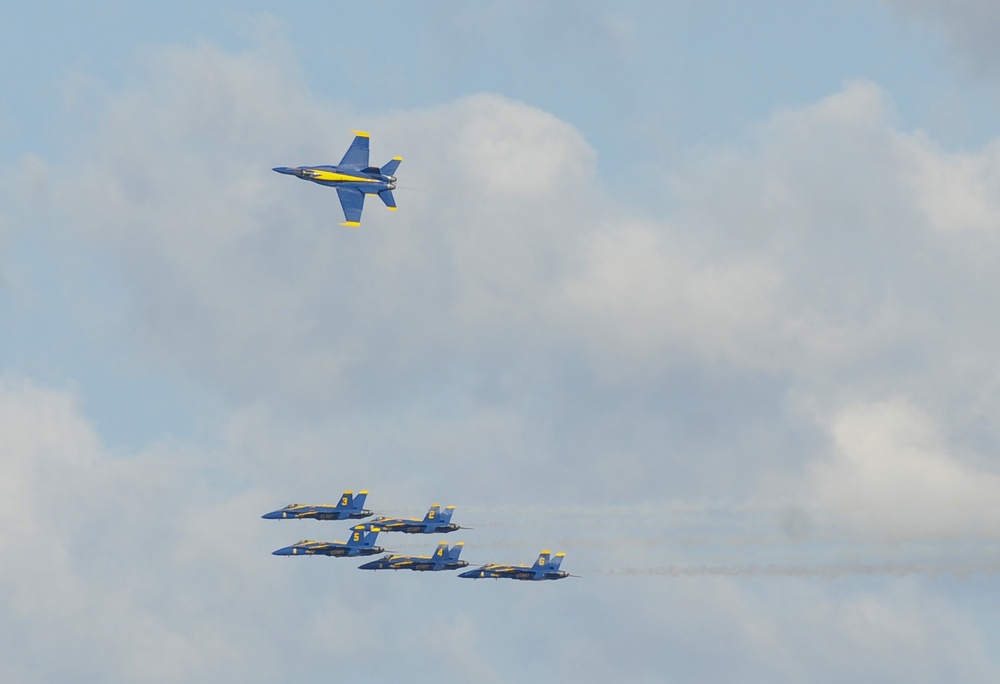 Blue Angels Arrive at MacDill Air Force Base