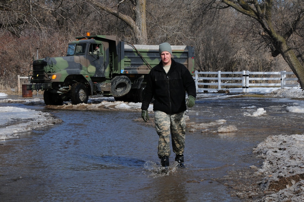 North Dakota flood fighting