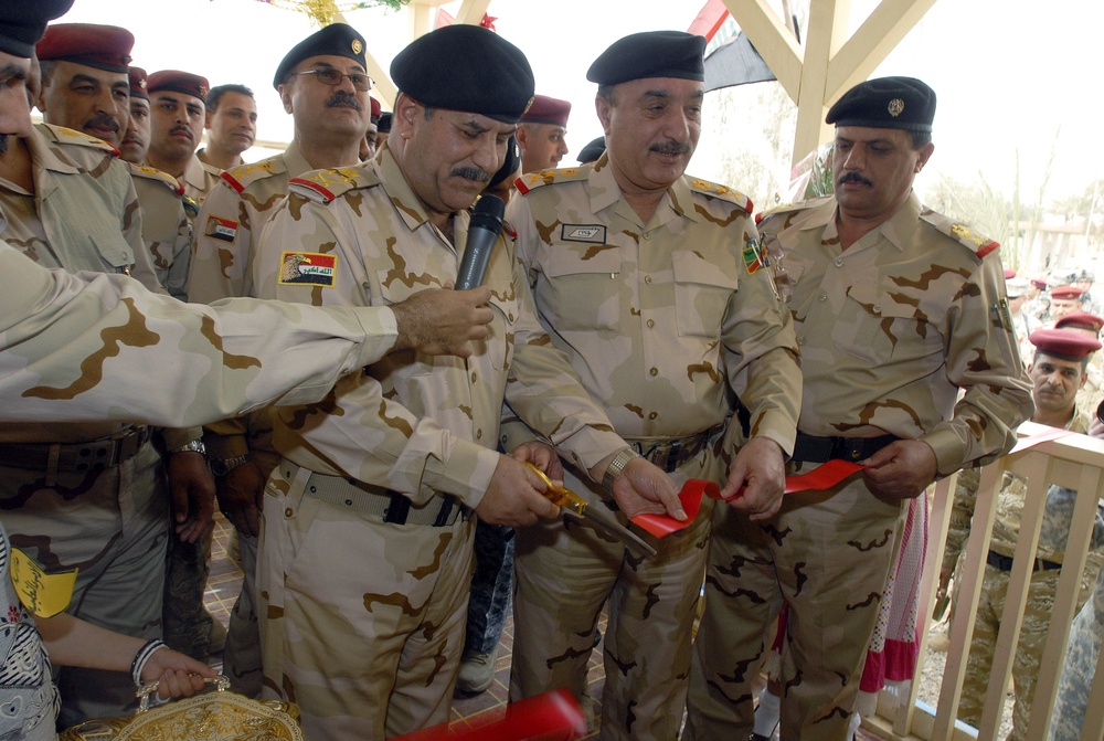 6th Iraqi Army Division, 4-2 SBCT Open New Operations Center