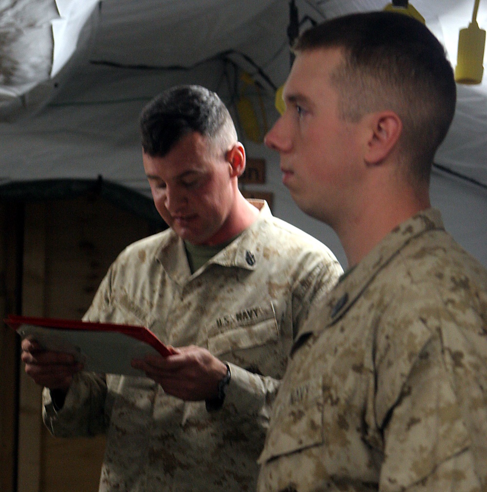 MAG-40 Corpsman recognized for heroic actions
