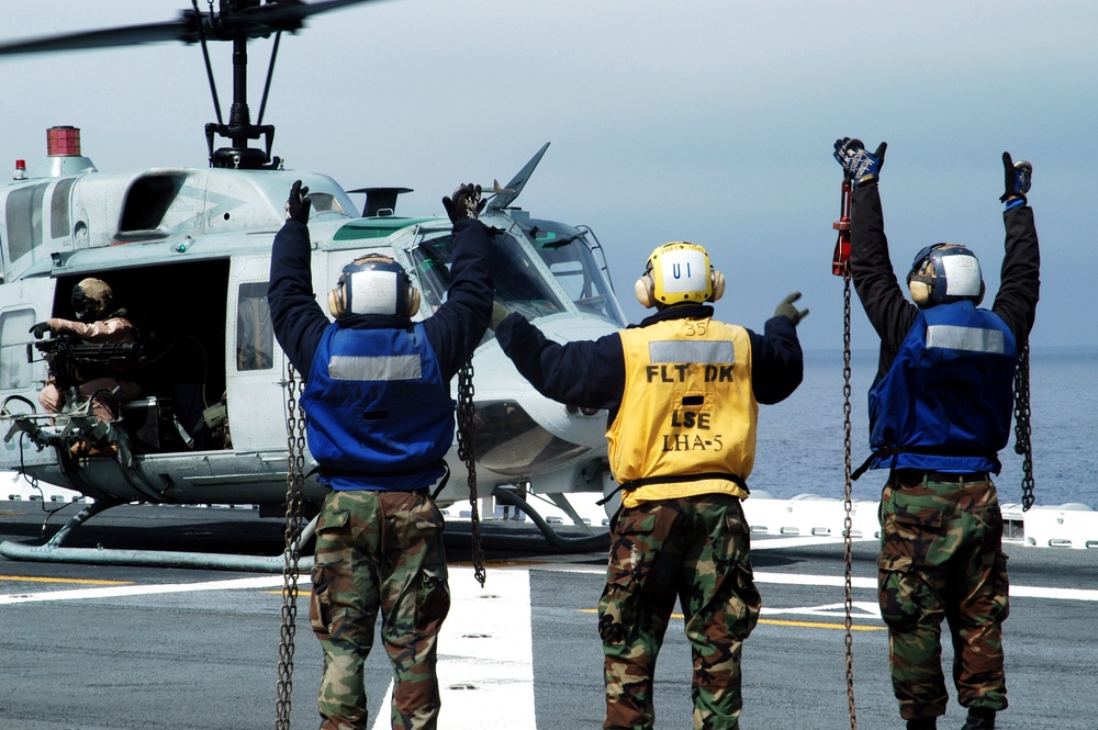 USS Peleliu action