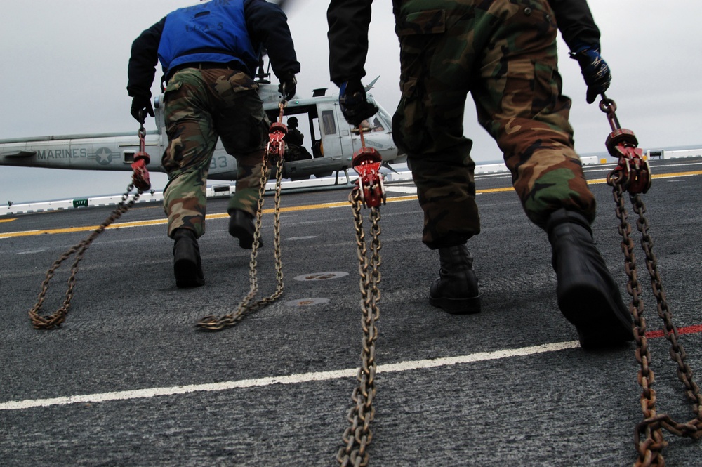 USS Peleliu action