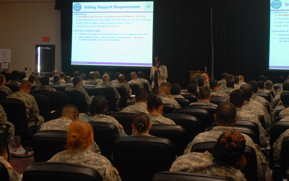 Soldiers Refresh DoD Postal Operations Skills During Silver Scimitar 2010