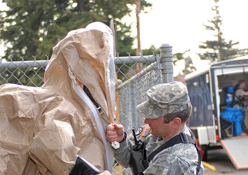 Exercise puts Oregon's Civil Support Team to the test for certification
