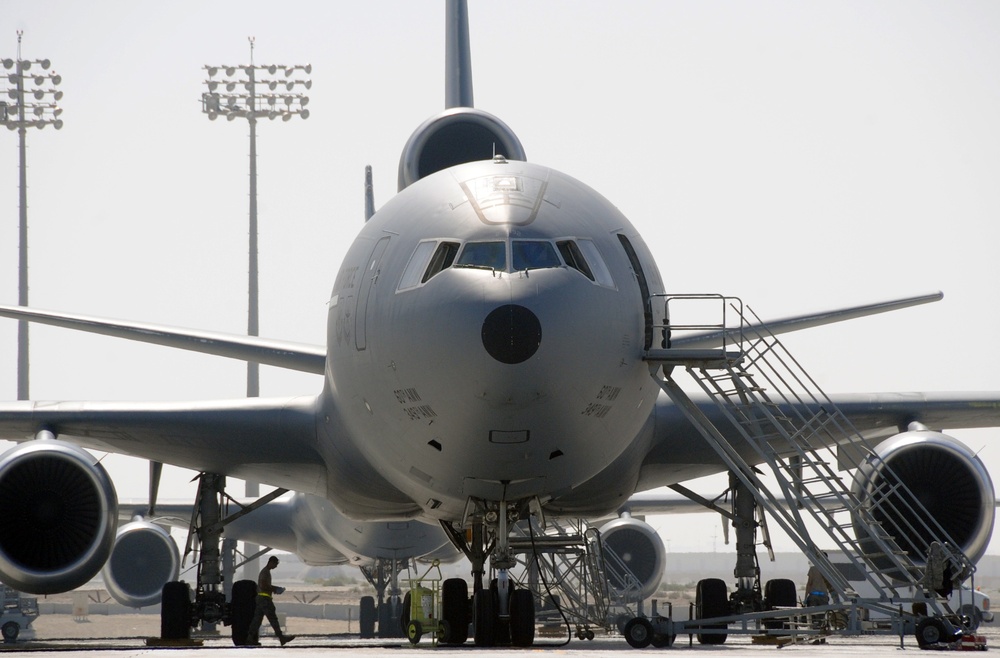 Getting the KC-10 Ready in Southwest Asia