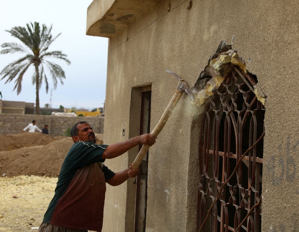 US, Iraqi soldiers patrol Al Qurnah