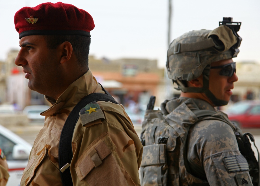 US, Iraqi soldiers patrol Al Qurnah