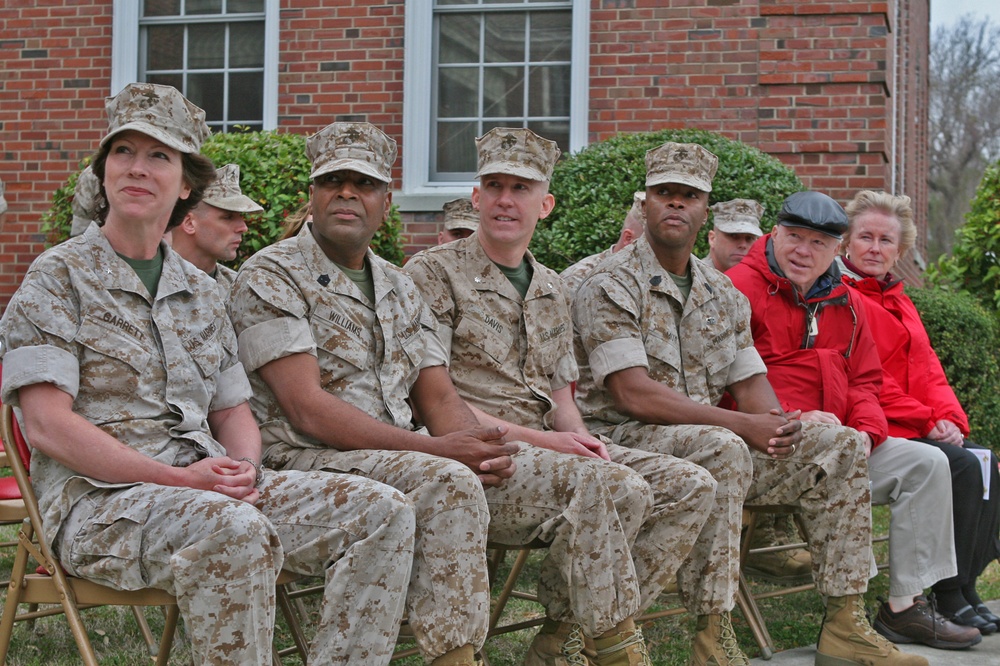 Last Marine logistics battalion to serve in Iraq deactivates, returns to New Orleans command