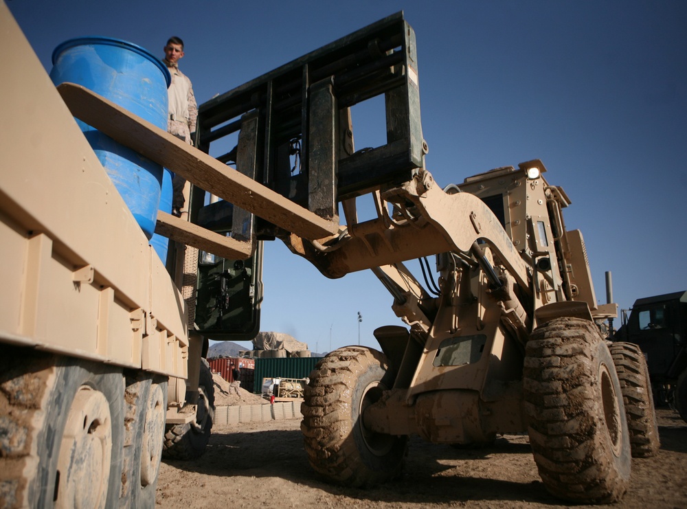 Loaded Down for Success: Alpha Company Marines Cruise Through 'Kundee Larha VI'
