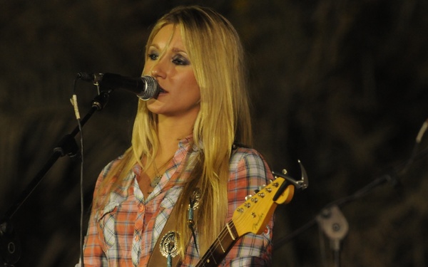 Whitney Duncan Band Performs in Baghdad