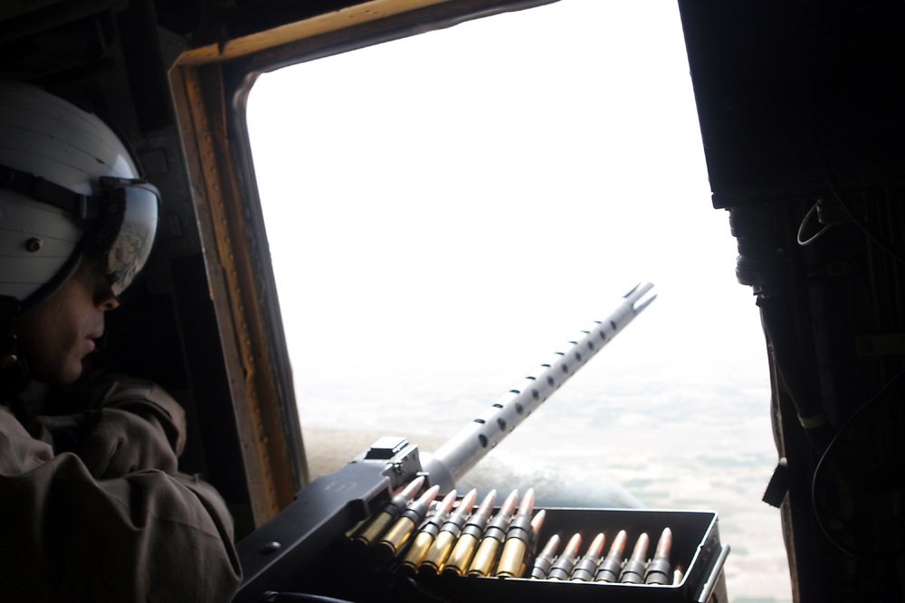 HMH-466 Provides Heavy Lift for Marines in Marjah