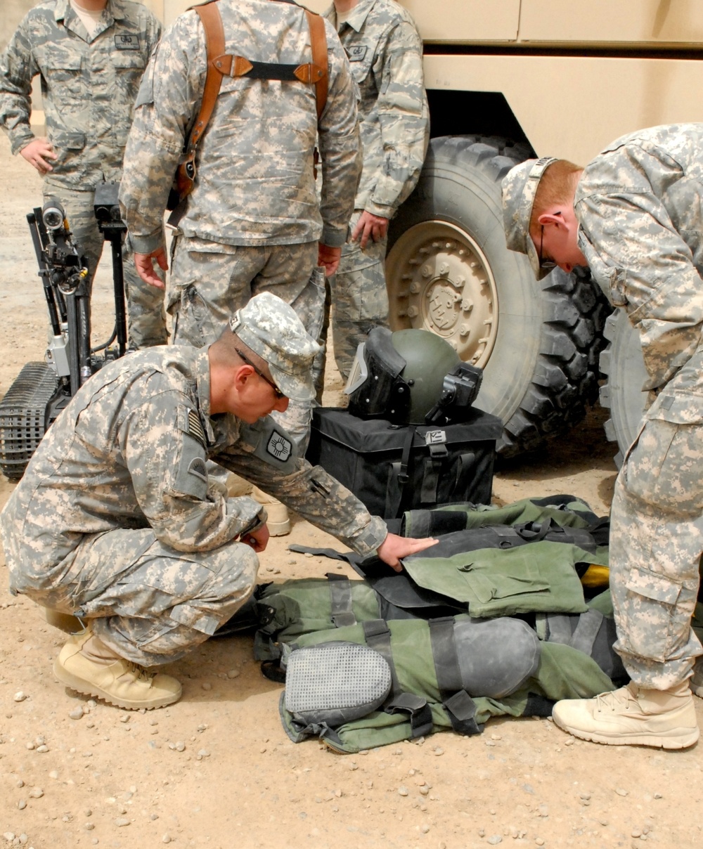 Soldiers, explosive ordnance disposal team work together against improvised explosive devices