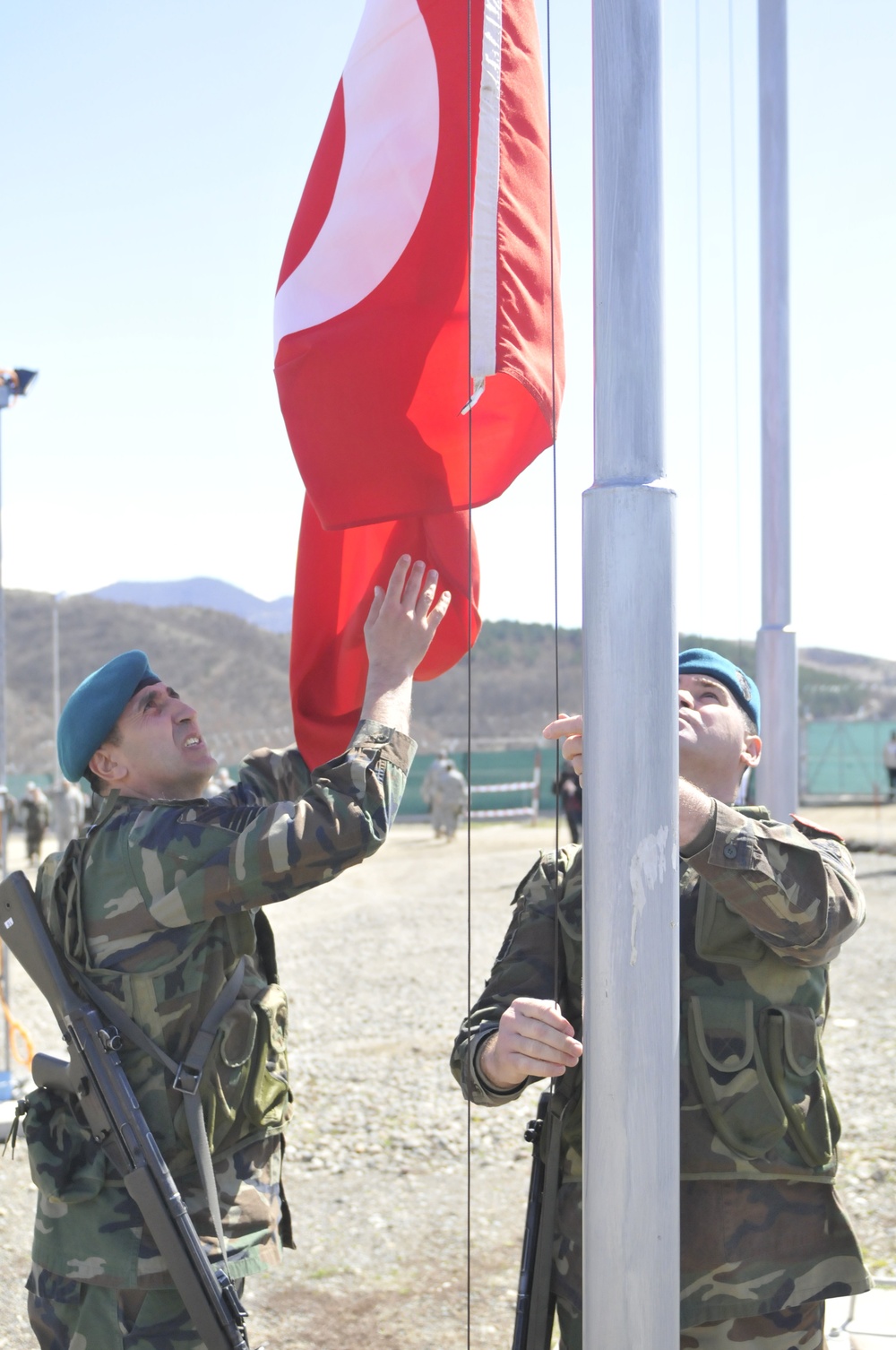 MNBG-E Soldiers hand over responsibility of Camp Nothing Hill to Turkish force