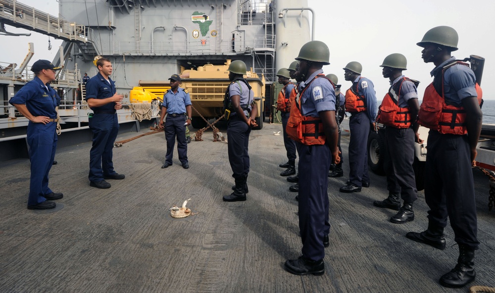 USS Gunston Hall takes part in Africa Partnership Station West