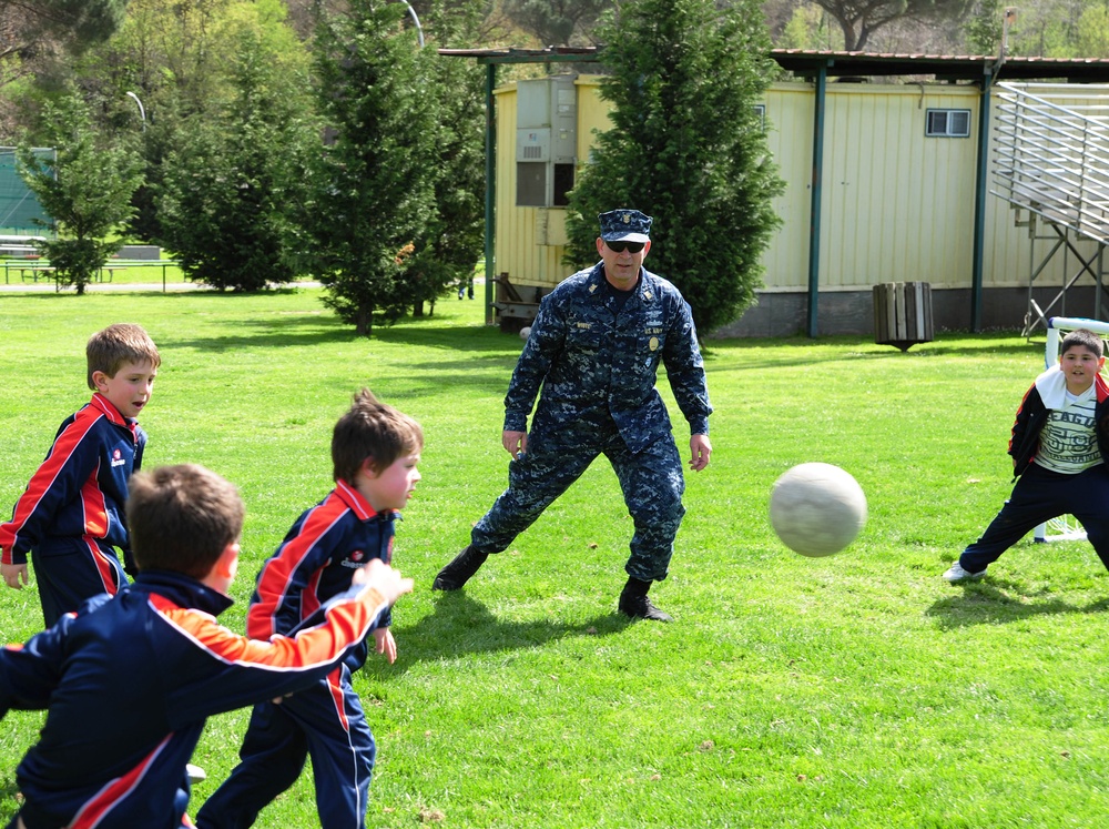 Chief Petty Officer Association Hosts Children