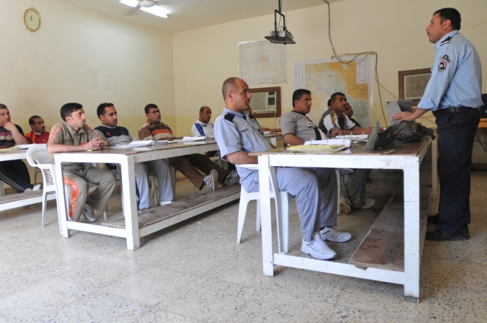 Iraqi Police Conduct Patrol Training on Tigris From all Iraqi provinces