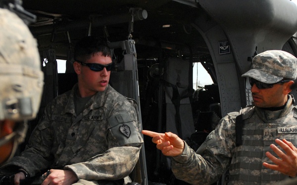 Air Assault Training Builds Confidence in Commandos