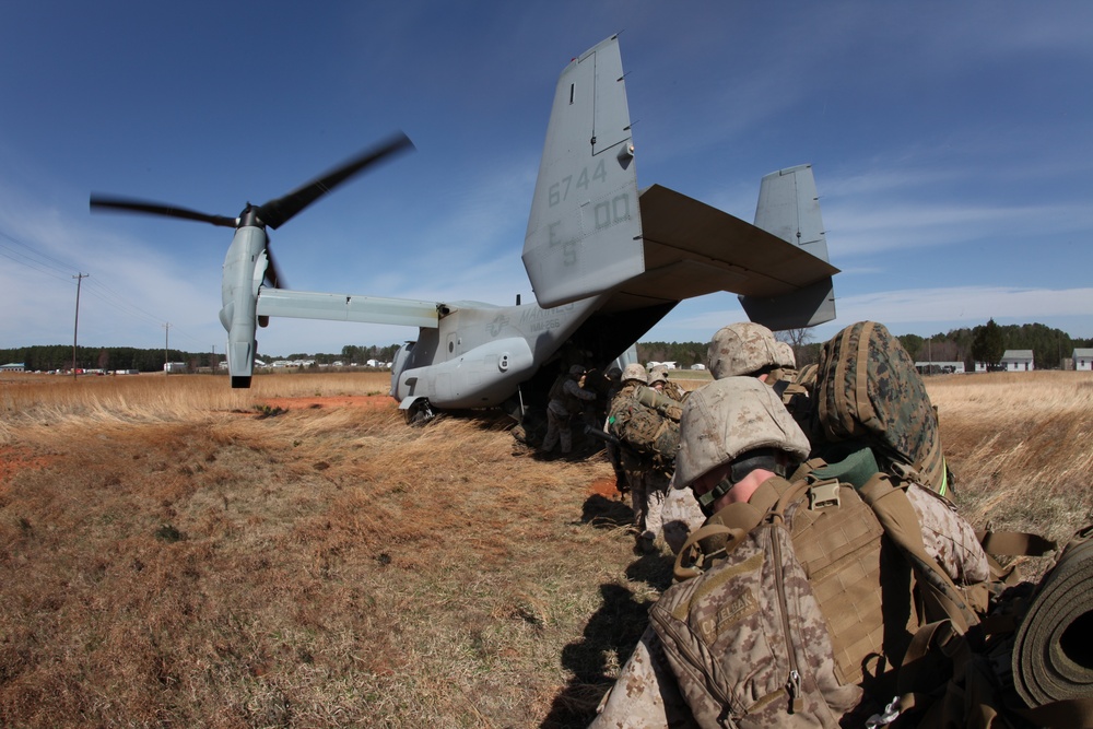 Battalion Landing Team 3/8, India Company, Helo Lift