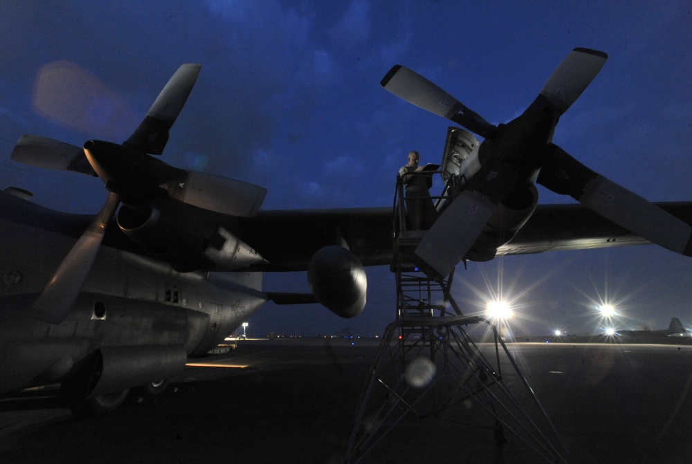 C-130 Airdrop over Iraq