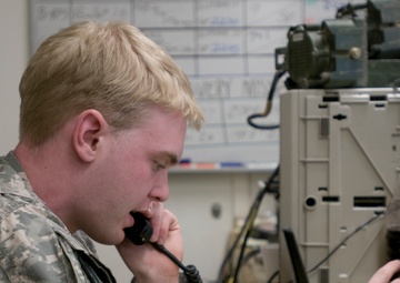 Soldiers keep an eye on Mosul