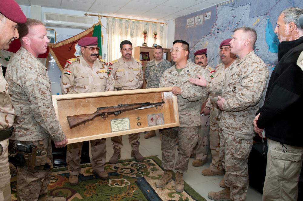 U.S., Iraqi Forces Bid Farewell to Western Anbar Iraqi Commander