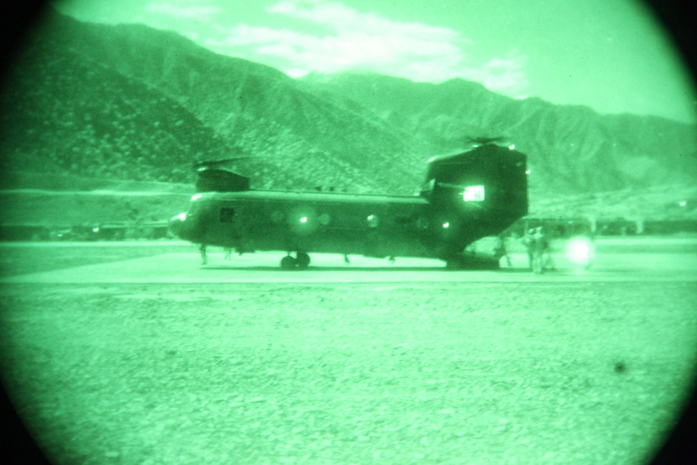 Helicopters conduct resupply