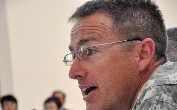 U.S. military contributes to Kyrgyz de-worming conference