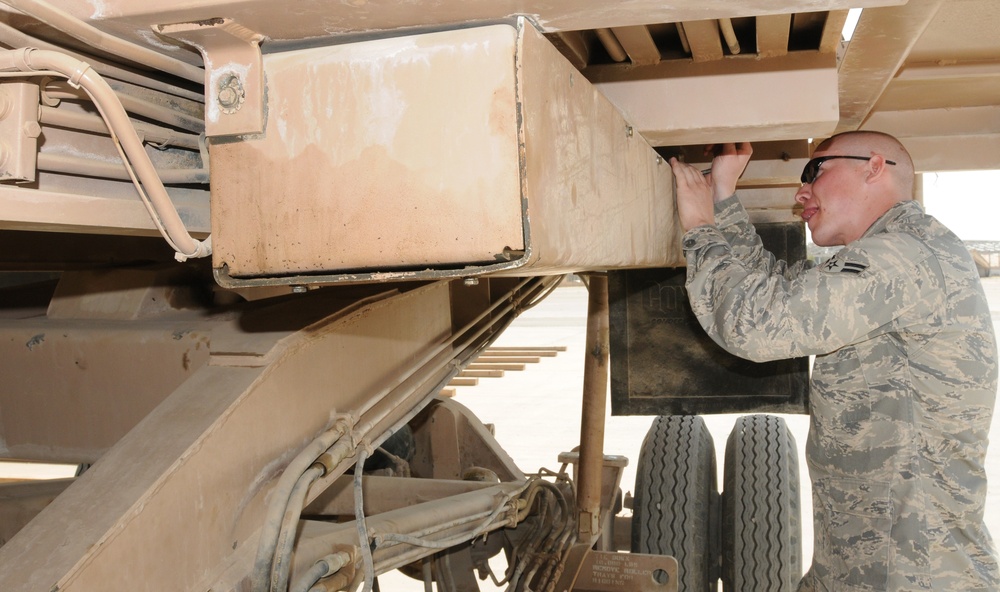 Kirkuk Vehicle Maintainers Keep Mission Going at Mosul