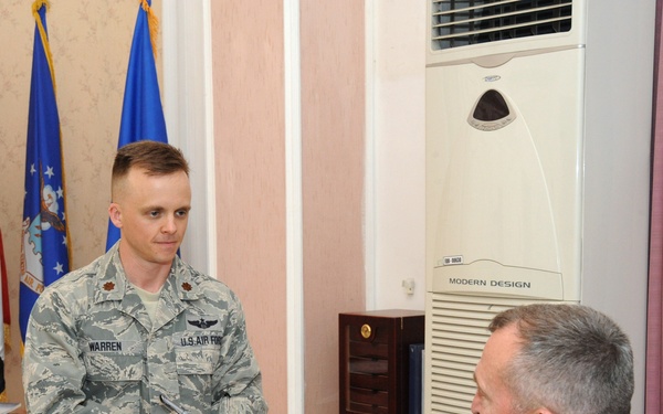 Airman coordinates Iraqi future