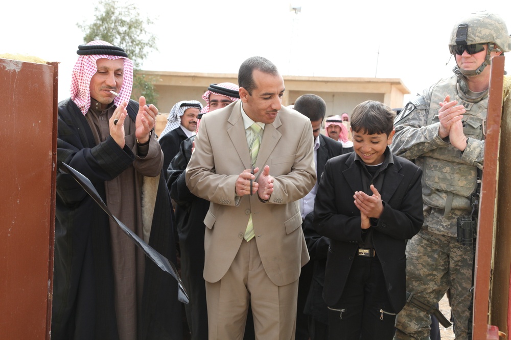 Soldiers, Civilians open school
