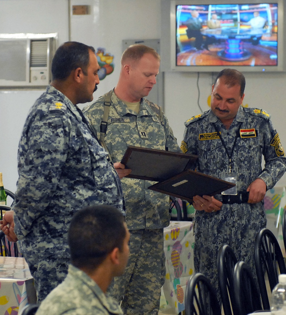 2-15 FA Soldiers say farewell to Iraqi counterparts at JSS Shield