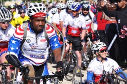 Ride 2 Recovery makes its way through Fort Hood