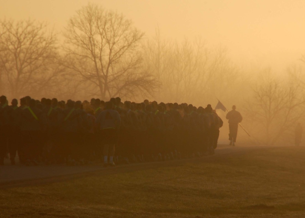 Soldiers participate in 'fun run' for cause