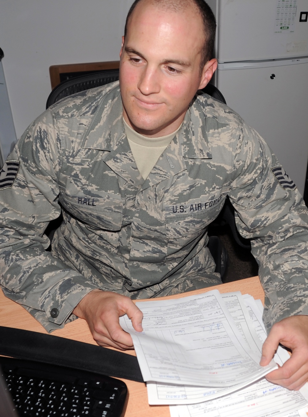 Wisconsin Guard NCO, Middleton Native, Supports Contracting Efforts for Southwest Asia Wing