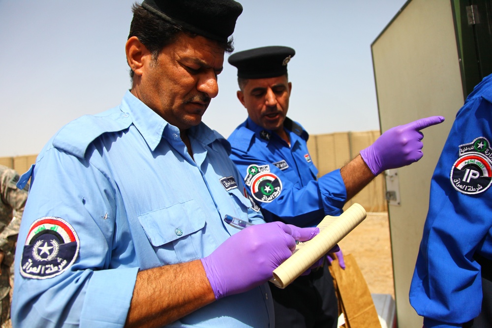 Iraqi Police Graduation