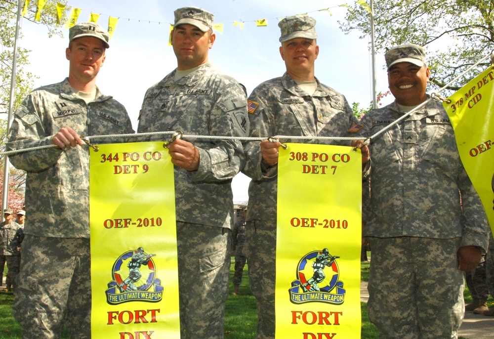 Psyops Soldiers Receive Mainland Sendoff