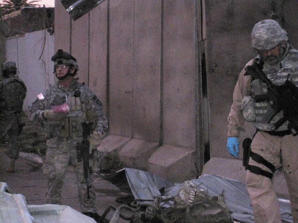Joint Investigative Team works with Iraqi police to investigate Easter bombings