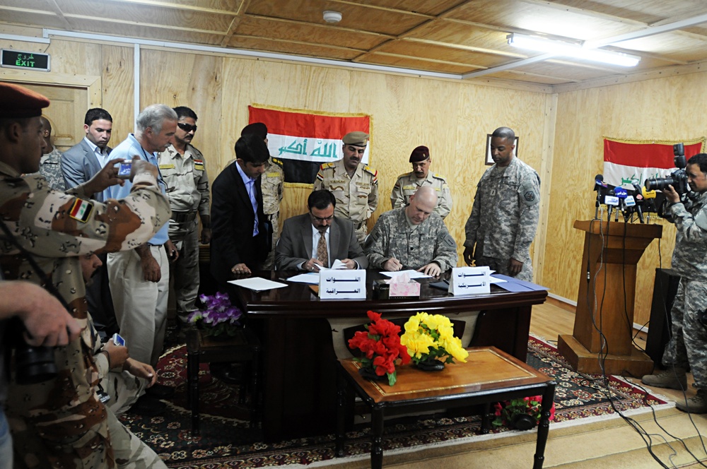 'Rangers' Return Base to Iraqi Government