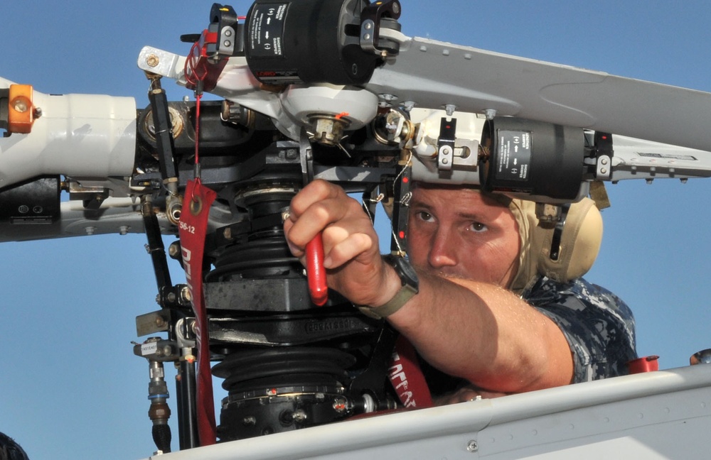 USS McInerney action in Mayport