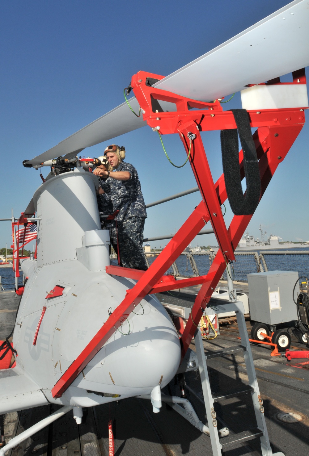 USS McInerney action in Mayport