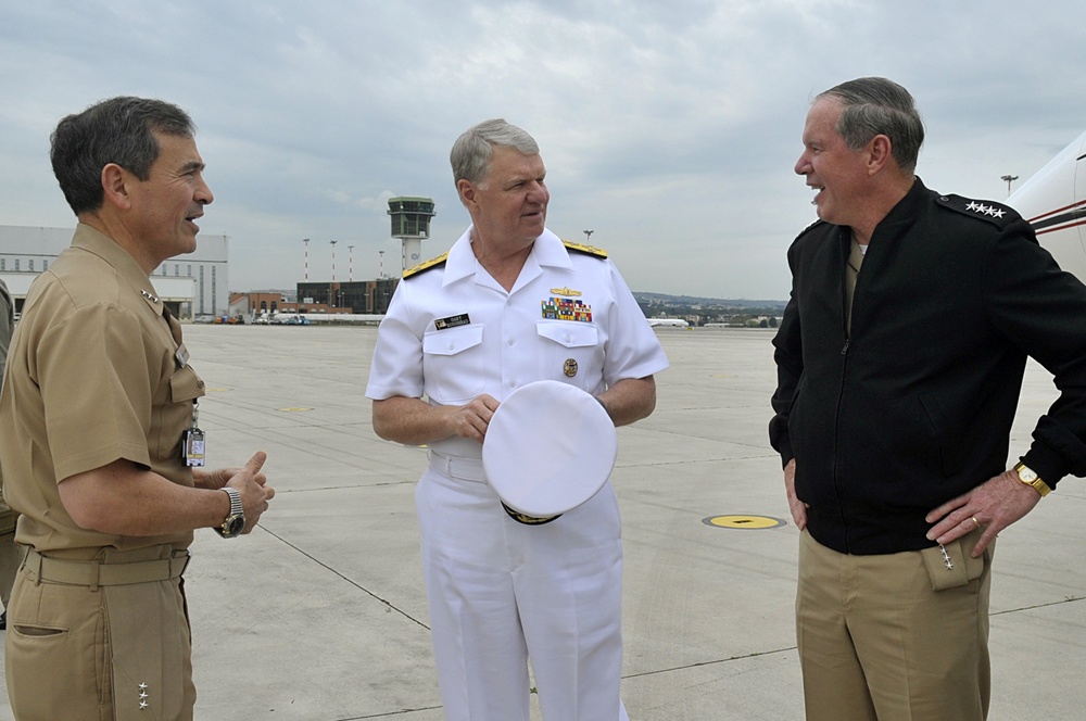 Adm. Gary Roughead stop at Naval Support Activity Naples
