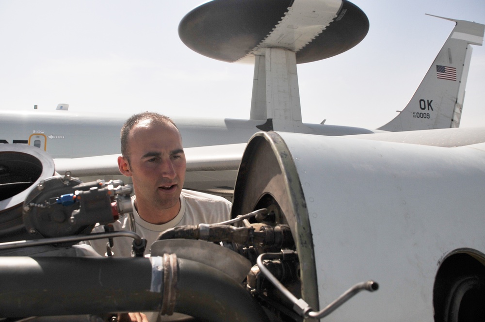 Tinker Staff Sergeant, Crown Point Native, Manages Maintenance Support for AWACS Unit in Southwest Asia